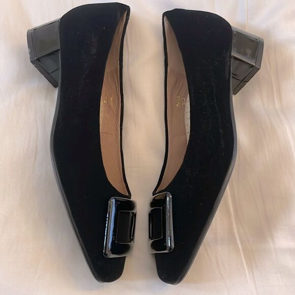 GG COLLECTION BLACK VELVET BALLET FLATS WITH SQUARE BLACK DETAIL.  NEW I… - Picture 4 of 12